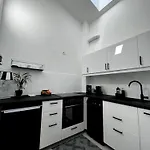 Lorenz Apartment